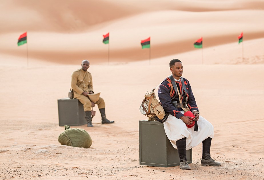 Two-Soldiers-Sitting_JML3081_V2